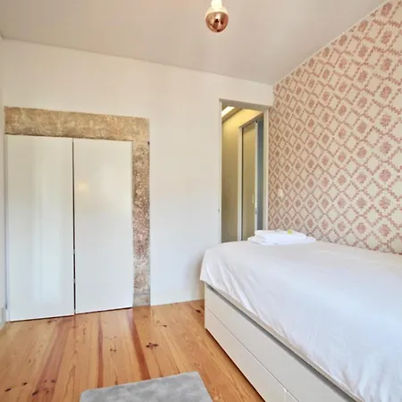 Akicity Mouraria Greenery Apartment *