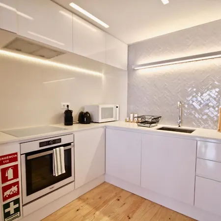 Akicity Mouraria Greenery Apartment