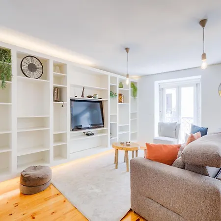 Akicity Mouraria Greenery Lissabon