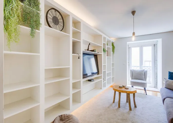 Akicity Mouraria Greenery